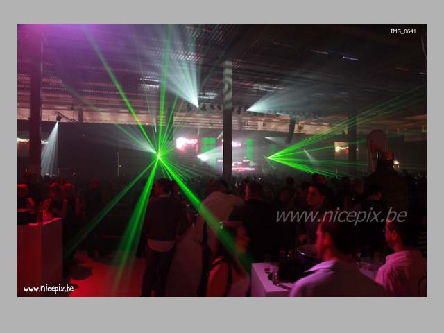 2010-02-20 Faithless-003