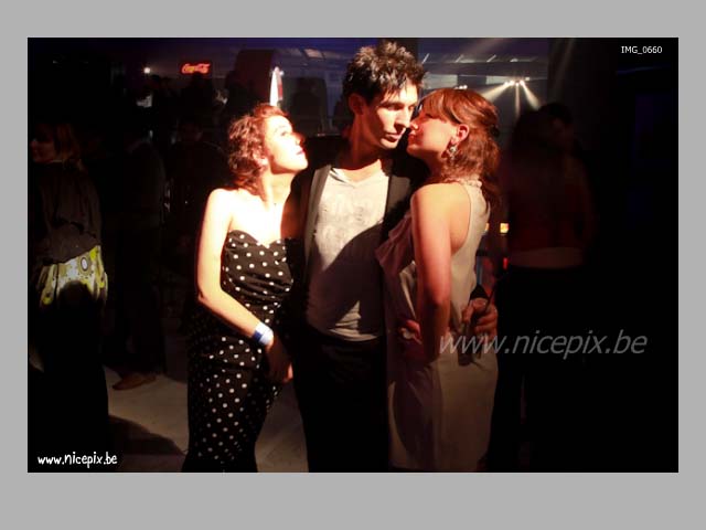 2010-02-20 Faithless-010