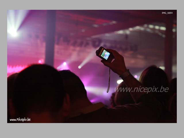 2010-02-20 Faithless-063